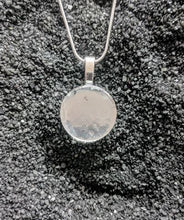 Load image into Gallery viewer, Gumdrop Glass Pendant 3/4"