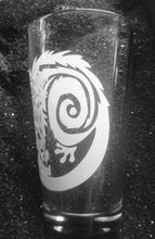 Load image into Gallery viewer, Tribal Tattoo Possum etched pint glass water cup tumbler