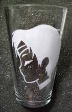 Load image into Gallery viewer, Sailor Mars fanart Senshi Scouts etched pint glass tumbler