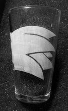 Load image into Gallery viewer, Sonic the Hedgehog fanart etched pint glass tumbler cup