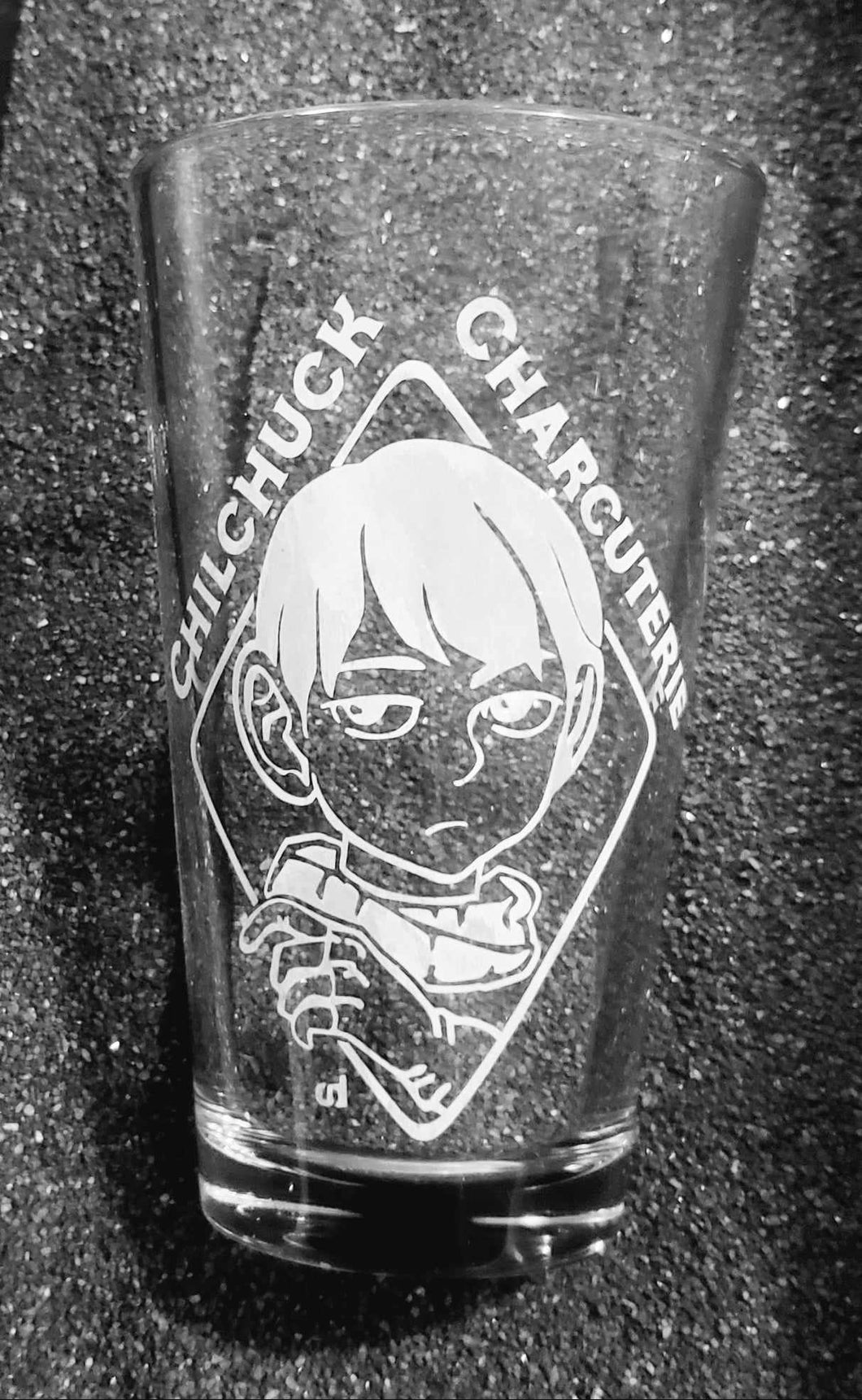 Delicious in Dungeon Meshi Chilchuck Charcuterie etched pint glass tumbler