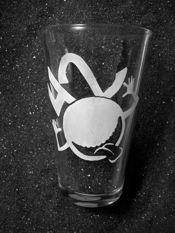 Hitchhiker's Guide to the Galaxy HGTTG fanart etched pint glass tumbler cup