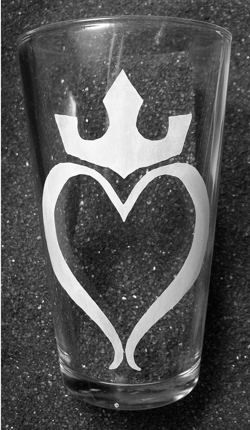 Kingdom Hearts inspired etched pint glass tumbler cup