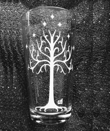 LotR inspired Tree of Gondor Boromir Lord of the Rings etched pint glass tumbler cup