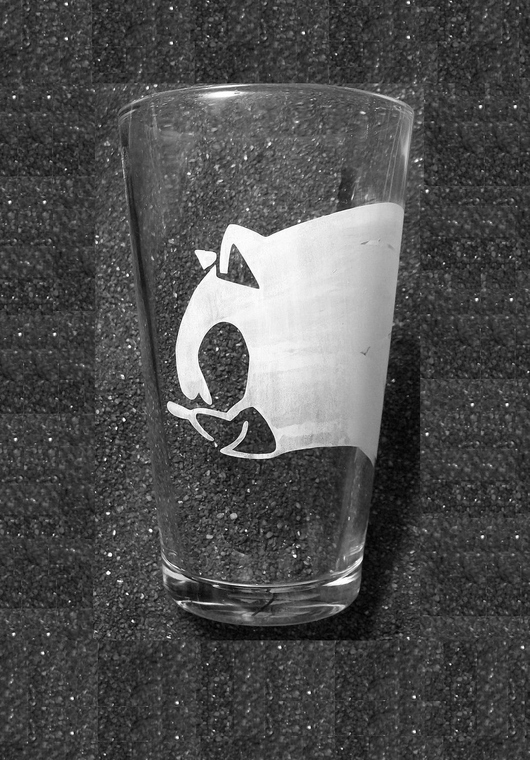 Sonic the Hedgehog fanart etched pint glass tumbler cup