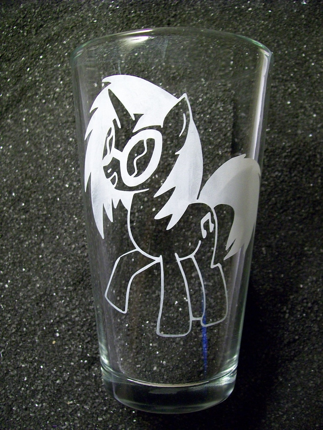 My Little Pony Friendship is Magic etched pint glass tumbler cup  Vinyl Scratch