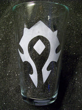 Load image into Gallery viewer, World of Warcraft inspired WoW Alliance Horde etched pint glass tumbler cup
